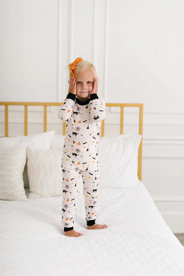 2 Piece Kids Bamboo Pajama Set in Spooky Scenes