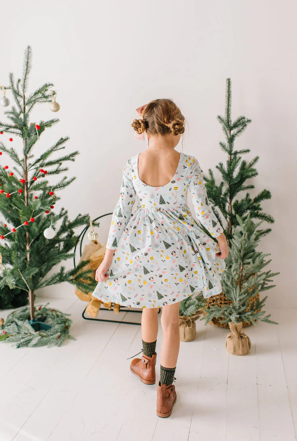 Gwendolyn Dress in Festive Scenes